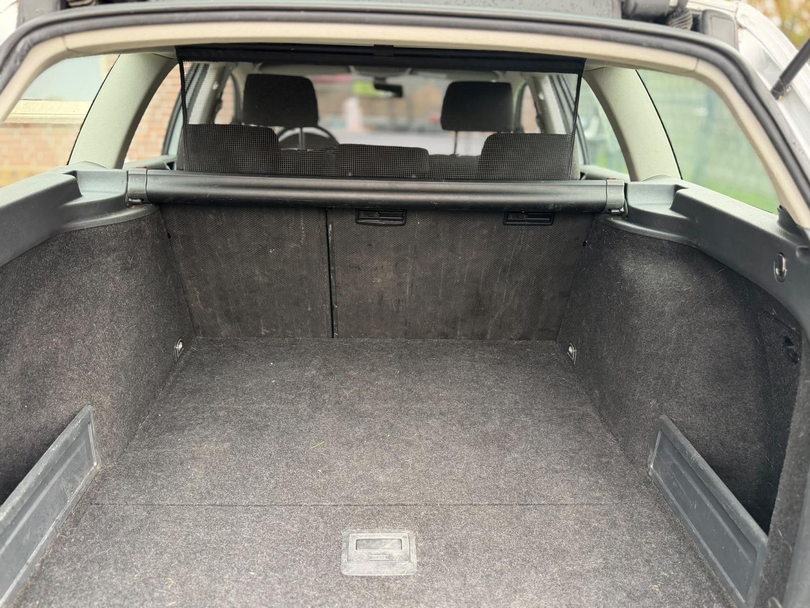 Volkswagen Passat 2005 — photo 11