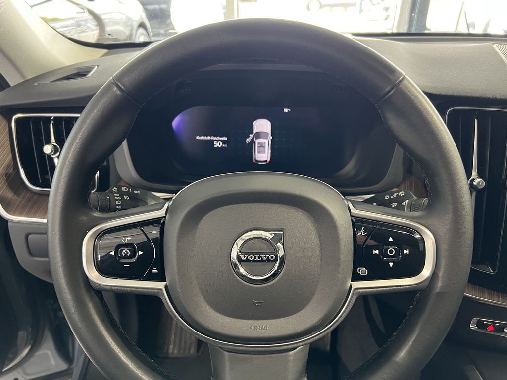 Volvo XC60 B4 (D) Plus Dark AWD ACC BLIS Pano AHK 360°