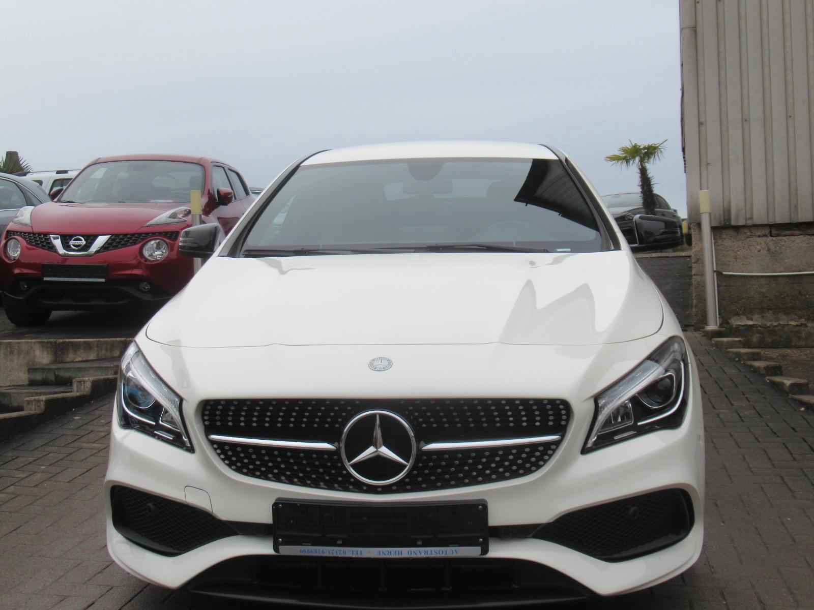 Mercedes-Benz CLA 180 Shooting Brake AMG LINE-NAVI-LED-LEDER