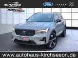 Volvo XC40 B3 (Benzin) Ultra Dark 2WD Automatik Navi