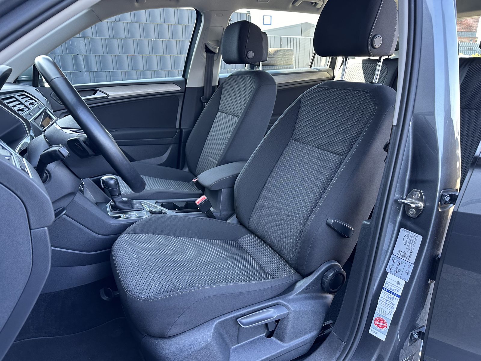 Fahrzeugabbildung Volkswagen Tiguan Allspace 2.0 TDI DSG 4M NAV+CARPLAY+VC+PP