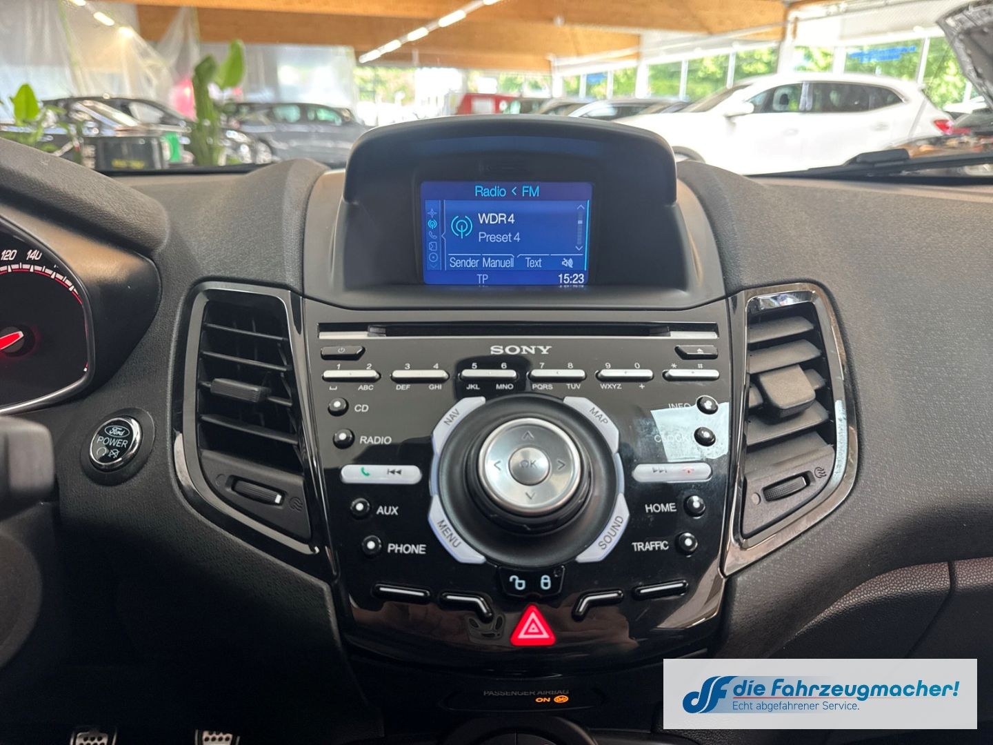 Fahrzeugabbildung Ford Fiesta ST200 Sportpaket Navi Ambiente SHZ Keyles