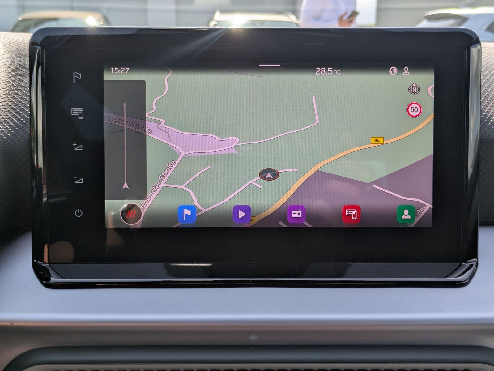Fahrzeugabbildung SEAT Arona 1.0 TSI FR DSG AHK*ACC*LED*APP*DAB*KAMERA