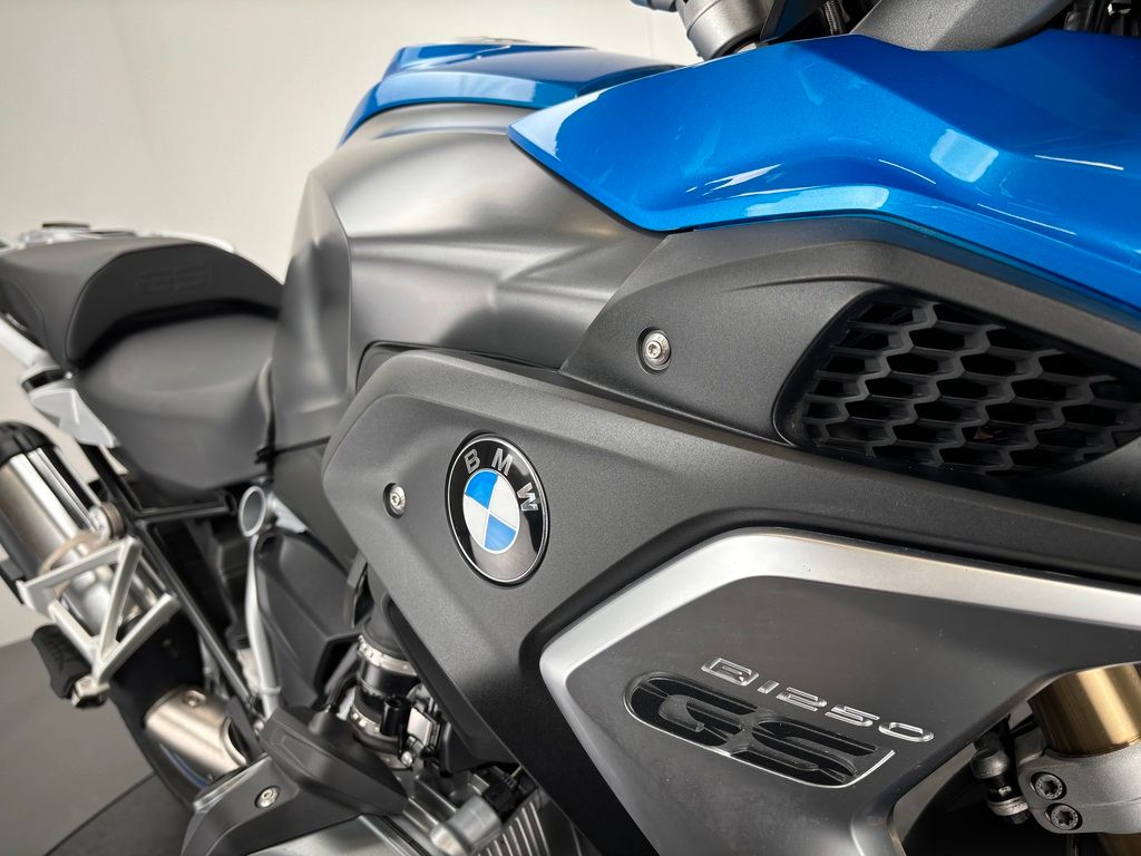 Fahrzeugabbildung BMW R 1250 GS *3 PAKETE *1. HAND *TOP-ZUSTAND