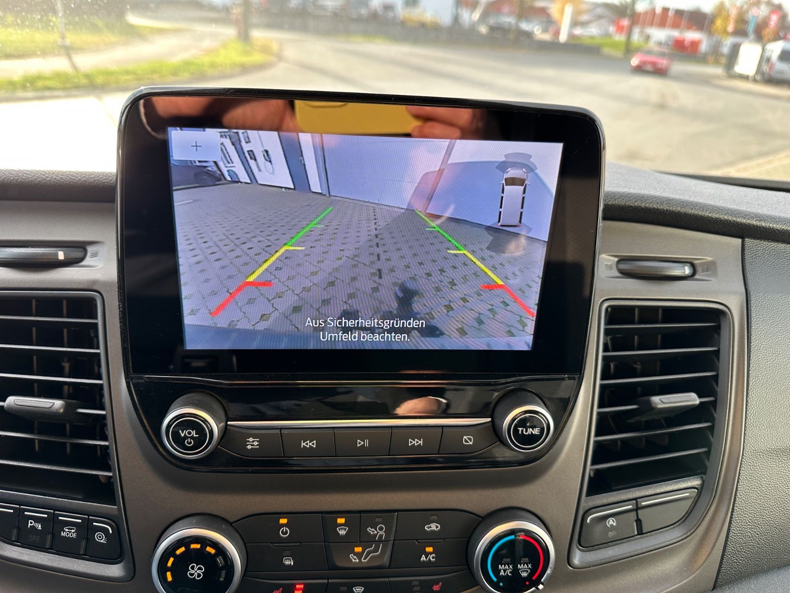 Fahrzeugabbildung Ford Transit Custom Kasten 300 Autom./Navi/Kamera/AHK