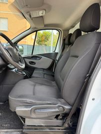 Renault Trafic - 10