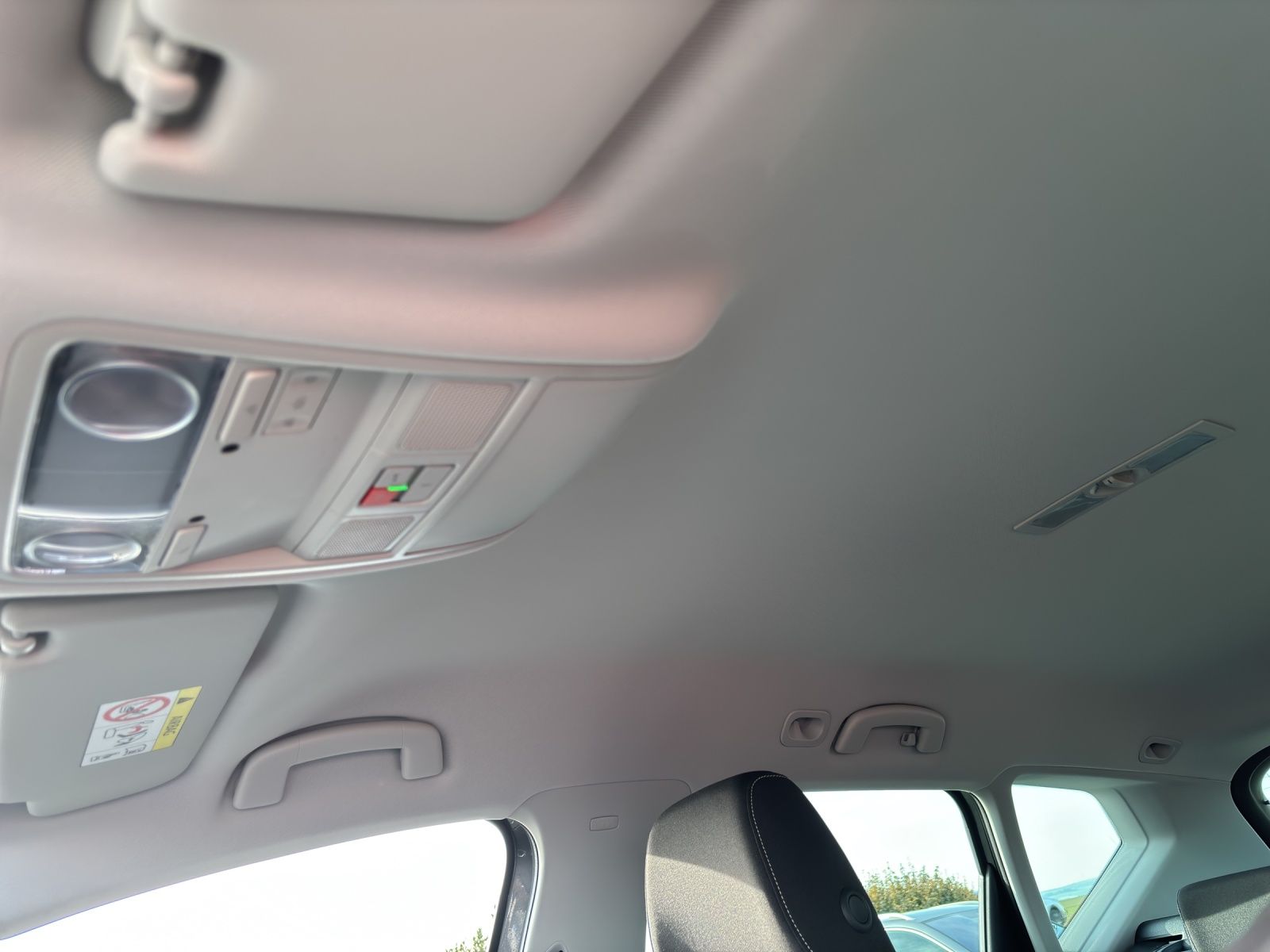 Fahrzeugabbildung SEAT Ateca Road Edition 1,5 TSI DSG GJR Kessy