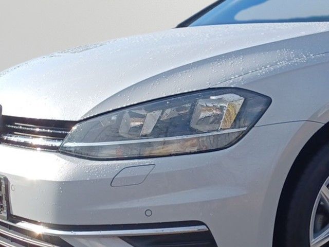 Fahrzeugabbildung Volkswagen Golf VII Lim. 1.0TSI Comfortline BLUETOOTH+SITZH
