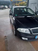 Skoda Octavia - Skoda Octavia aus 2005 mit Diesel-Antrieb