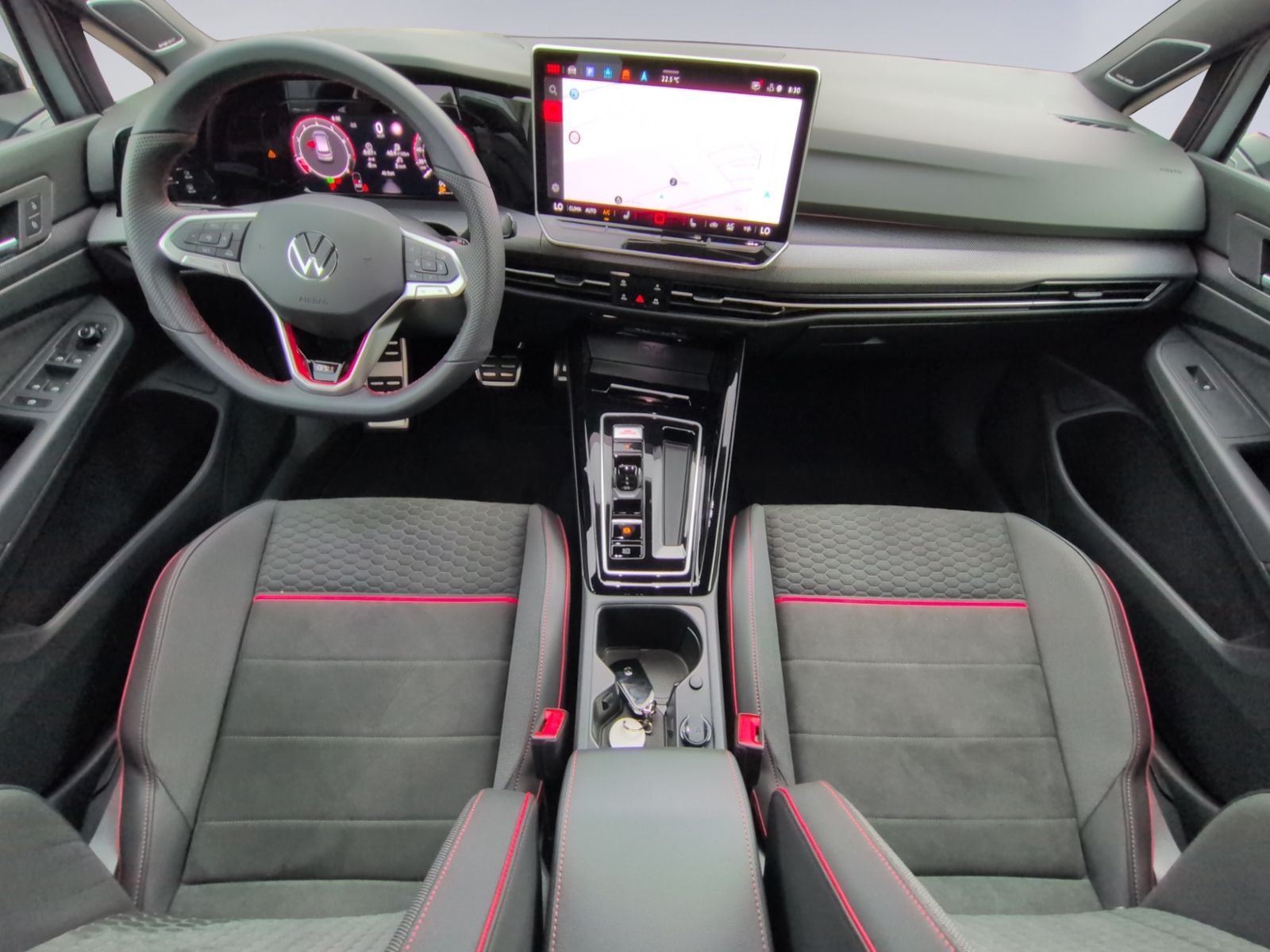 Golf VIII GTI Clubsport 2.0 TSI DSG +AKRAPOVIC+