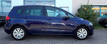 Volkswagen Golf - 8