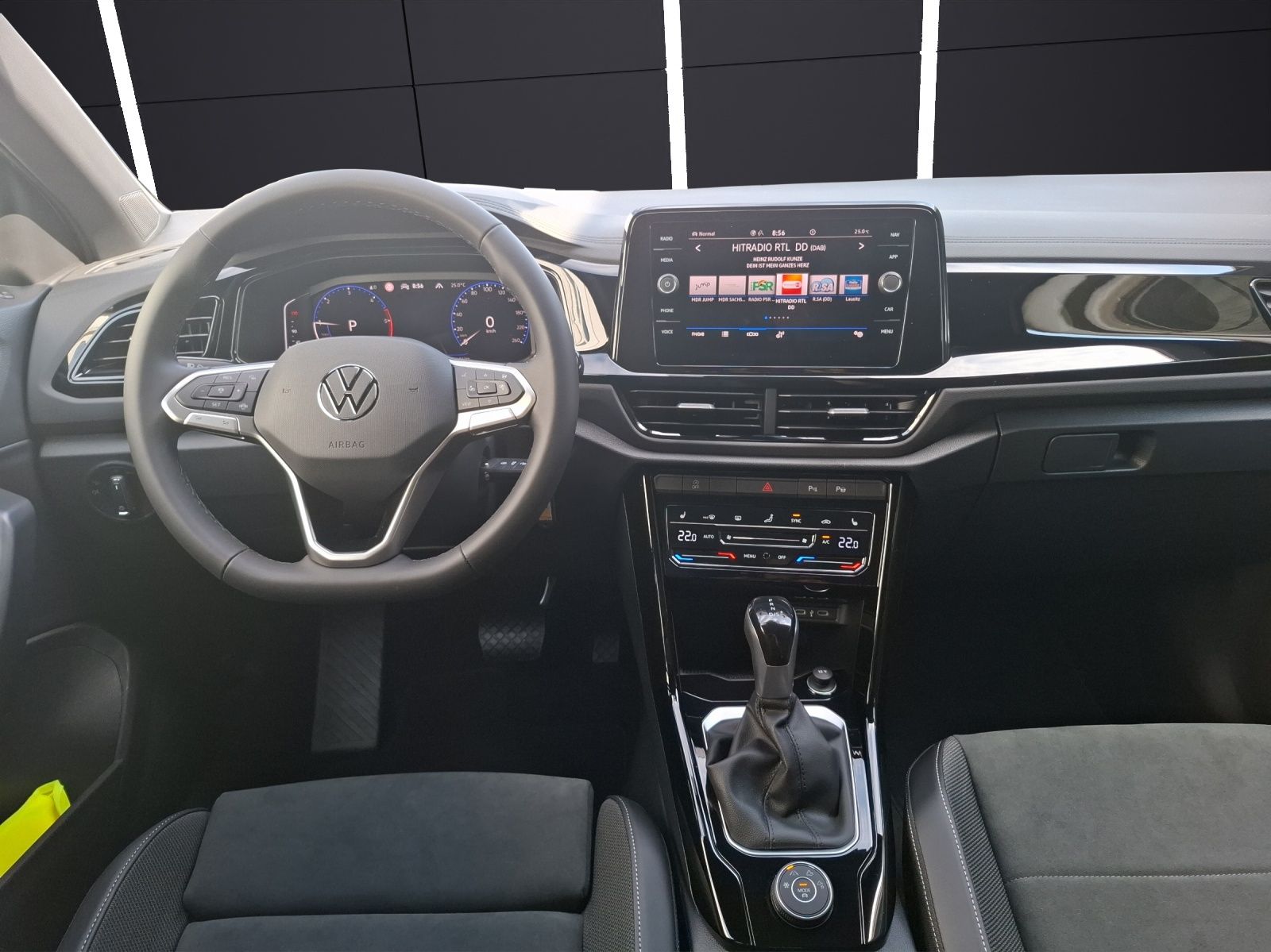Fahrzeugabbildung Volkswagen T-Roc Style 4Motion AHZV, IQ.LIGHT