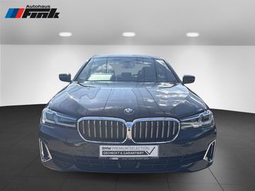 BMW 530d xDrive Luxury Line Ferngesteuertes Parken