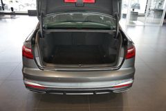 AUDI A4 Limousine 35 TDI S line | MMI Plus | AHK AUDI A4 Limousine 35 TDI S line | MMI Plus | AHK