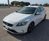 Volvo V40 D2 1.6 R-design Kinetic - Volvo V40 mit Diesel-Antrieb: 1.6