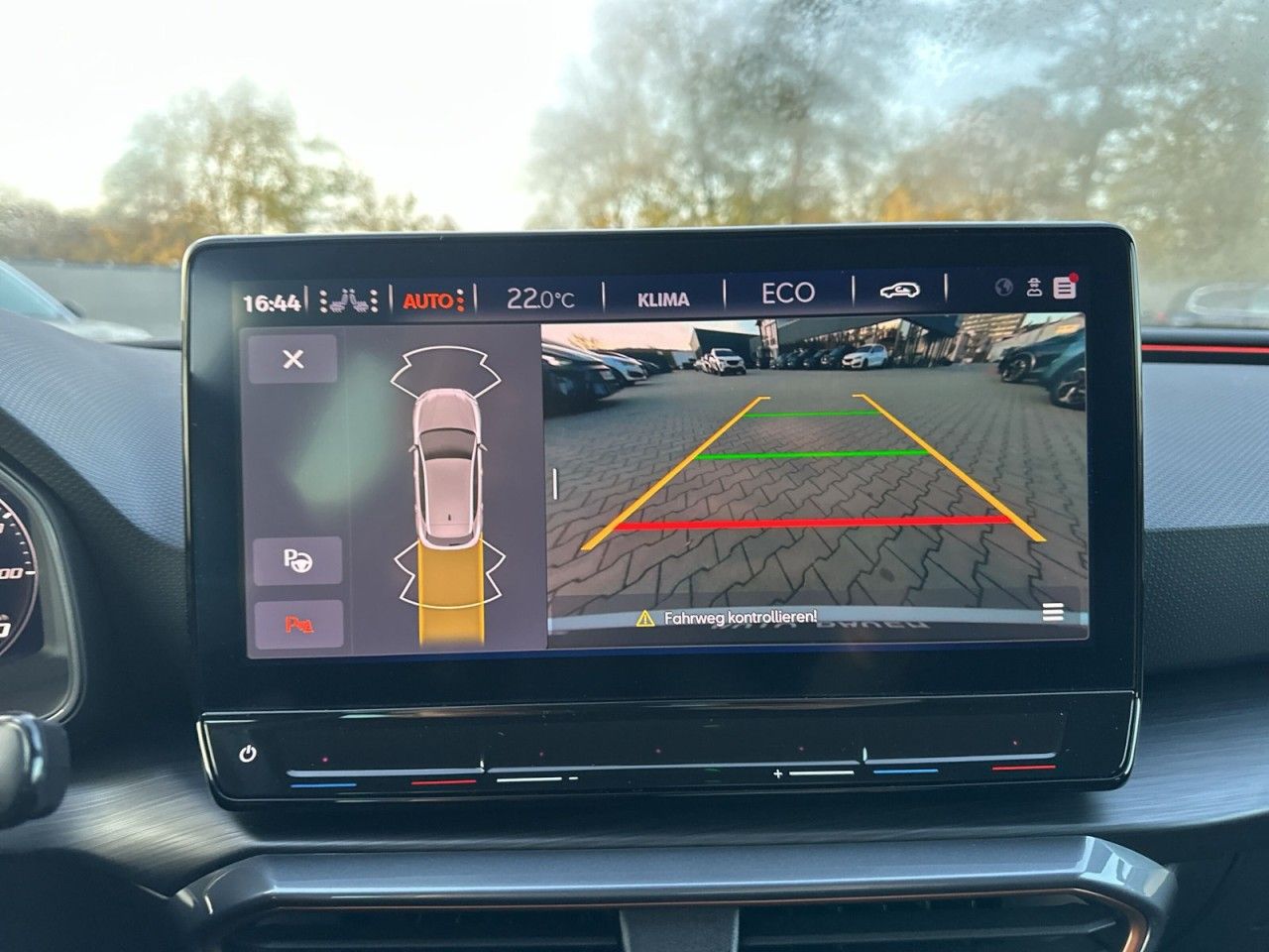 Fahrzeugabbildung CUPRA Leon VZ 1.4 e-Hybrid 245 PS DSG