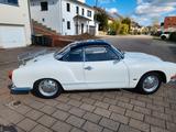Volkswagen Karmann Ghia - weiße Volkswagen Karmann Ghia