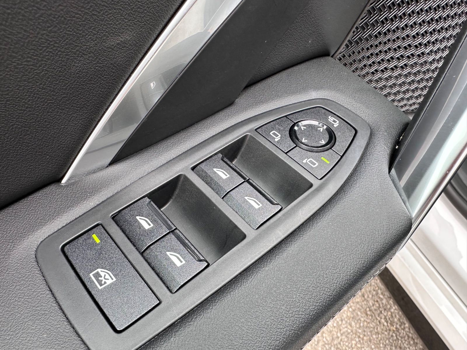 BMW X1 23d xDrive M-Sport Navi AHK ACC Leder foto 8