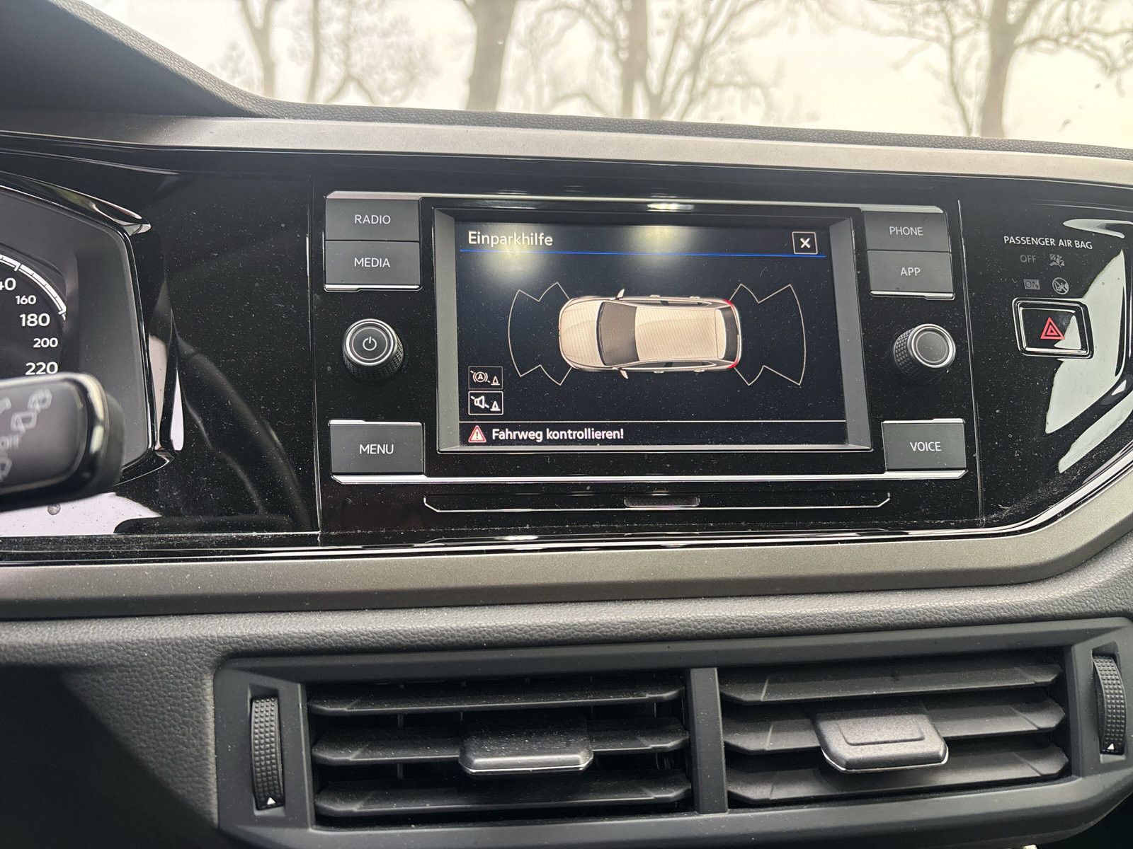 Fahrzeugabbildung Volkswagen Polo VI 1.0 TSI 95PS - Comfortline