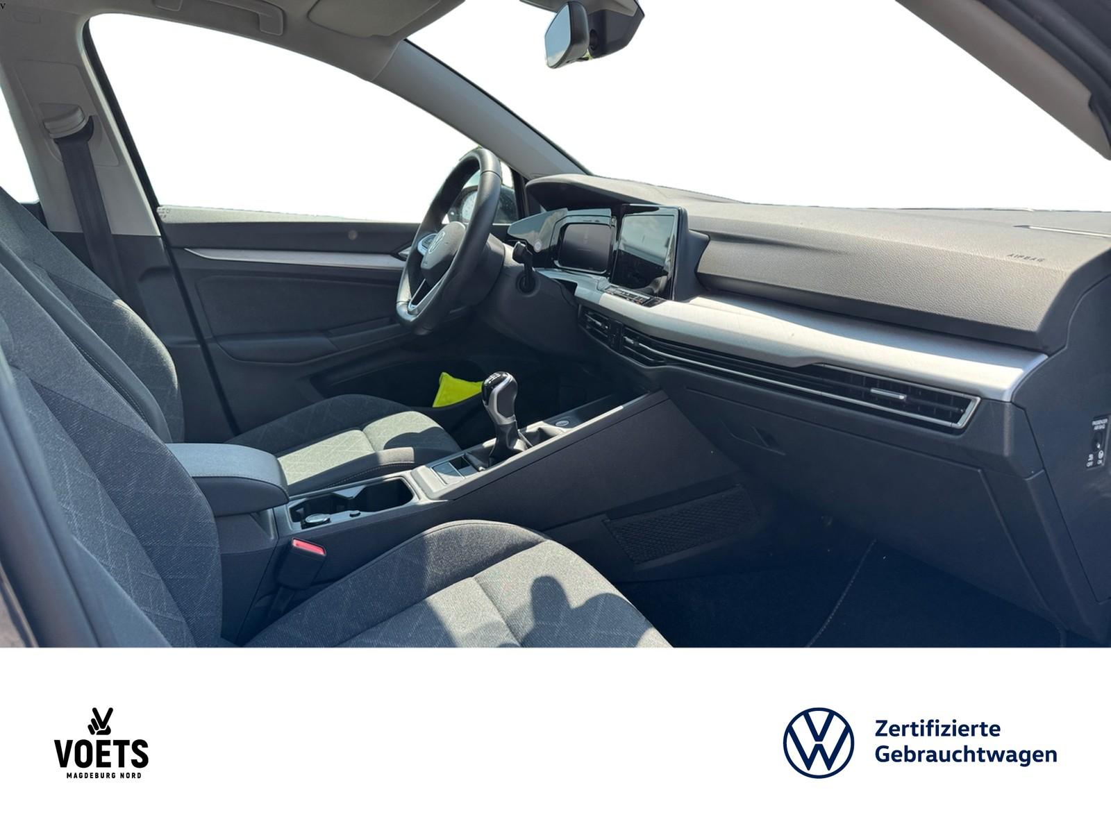 Volkswagen Golf VIII Lim.  1.0  TSI Life LED+NAVI+PDC