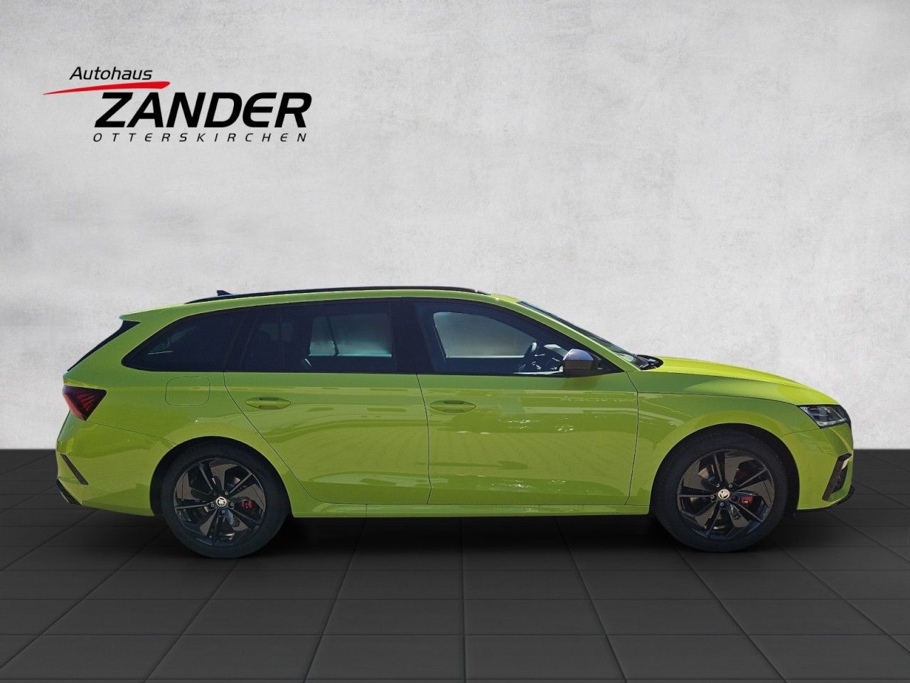 Fahrzeugabbildung SKODA Octavia Combi RS 4x4 AHK,Matrix,Panorama,Head-Up