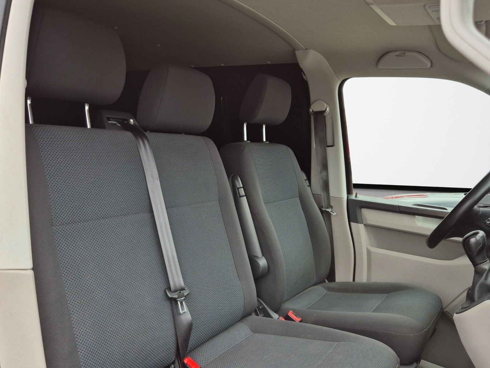 Fahrzeugabbildung Volkswagen T6 TRANSPORTER 2.0 TDI LR DSG NAVI KAM AHK ALLWE