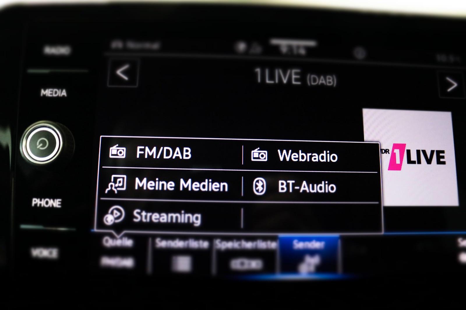 Volkswagen T-Roc R-Line Kamera IQ Light Virtual ACC DAB+, миниатюра 23
