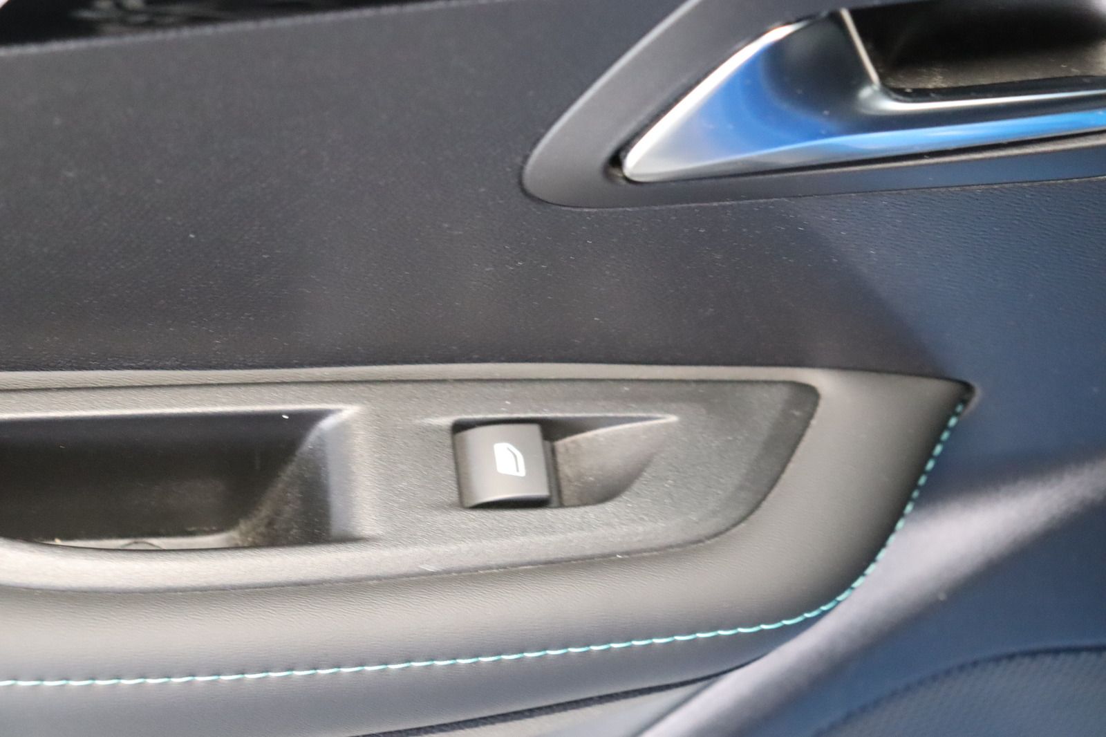 Fahrzeugabbildung Peugeot 208 1.2i Allure Pack * HU / AU neu