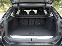 BMW 330 - Vorschau Bild 10