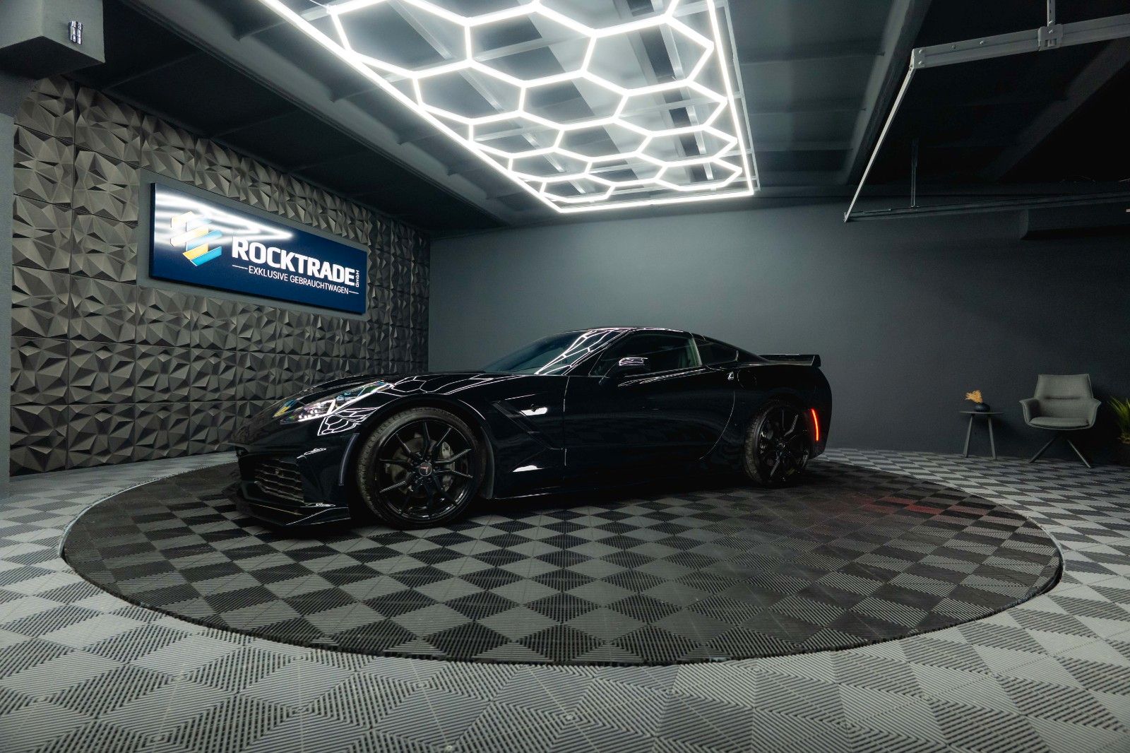 Fahrzeugabbildung Corvette C7 6.2 V8 Stingray 3LT Z06-Design Targa Perform.