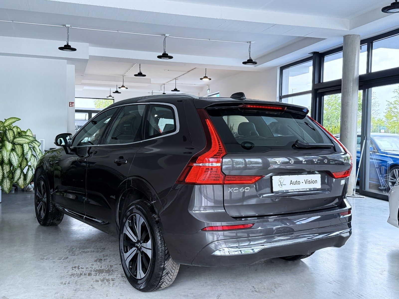 Volvo XC60 T6 Plus Bright Plug-In Hybrid AWD *LED*KAM foto 8
