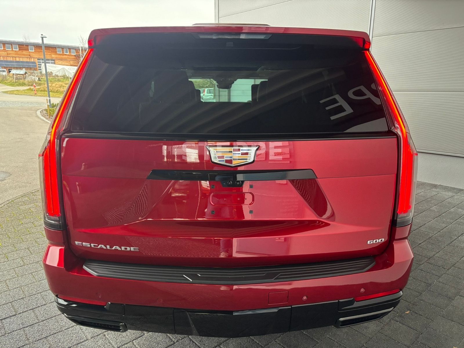 Cadillac Escalade FACELIFT MY26 6.2 V8 ESV Sport Platinum