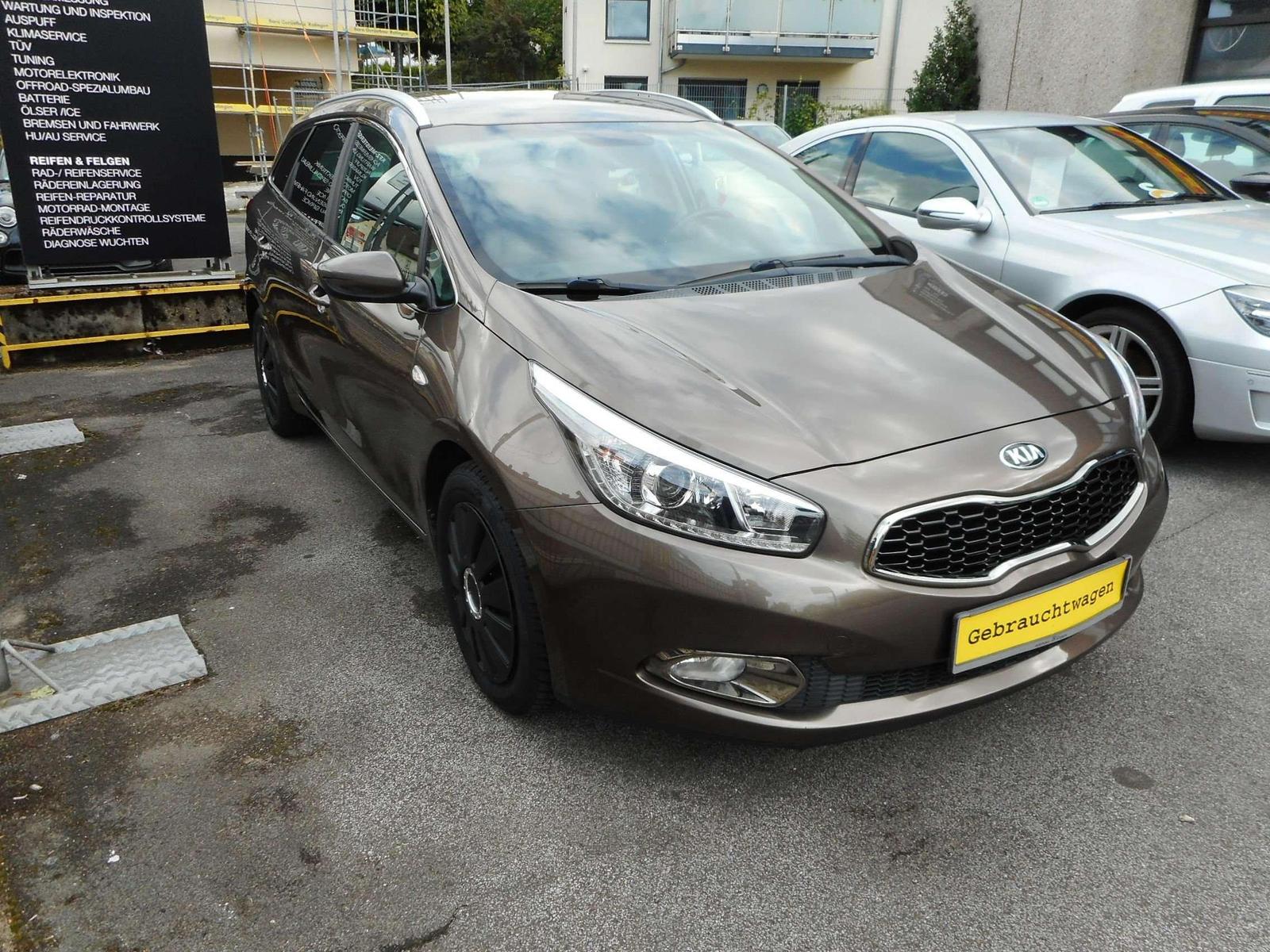 Kia Ceed / cee d Ceed SW 1.6 GDI World Cup Edition  