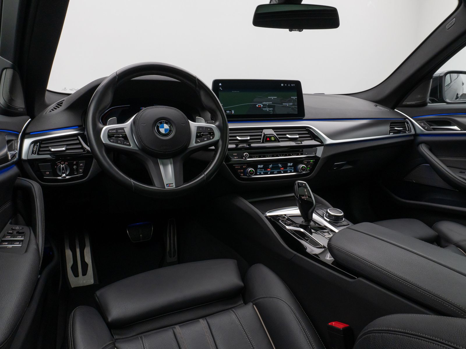 Fahrzeugabbildung BMW 530d xD M Sport Panoram Kamera Laser HUD DAB H/K
