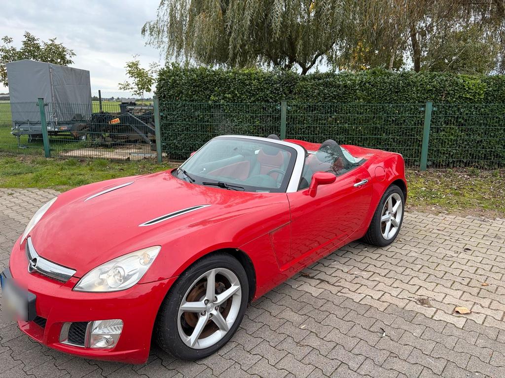 Opel GT | Baujahr 2007 | 176.000 km |