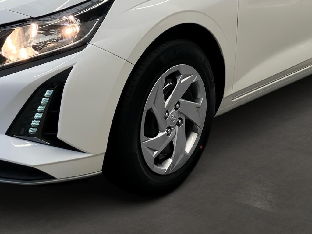 Fahrzeugabbildung Hyundai i20 1.2 5-MT Select Navi SpurH KAM PDC