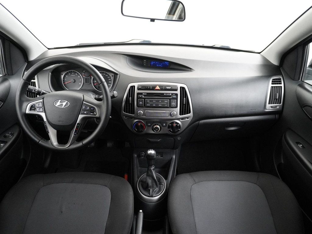 Hyundai i20 1.2i Go! Tempomate Händlerwartung