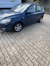 Kia cee'd / Ceed 1.4 CVVT Attract Attract - Kia: Cee D Attract
