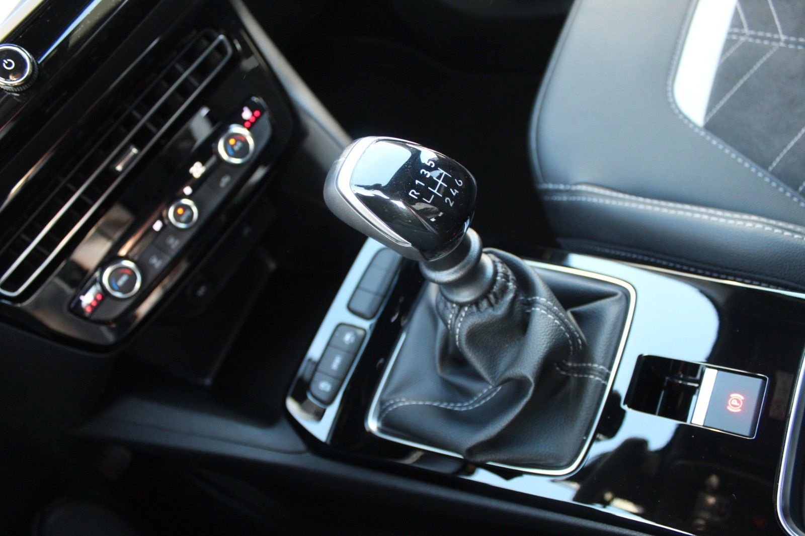 Fahrzeugabbildung Opel Mokka GS*PDC*RFK*SHZ*ACC*Totwinkelassistent