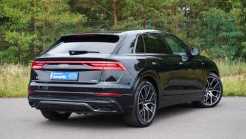 Audi Q8 - 6