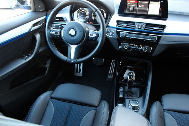 BMW X2 xDrive 18 d M Sport / BUSINESS / H&K / KAMERA
