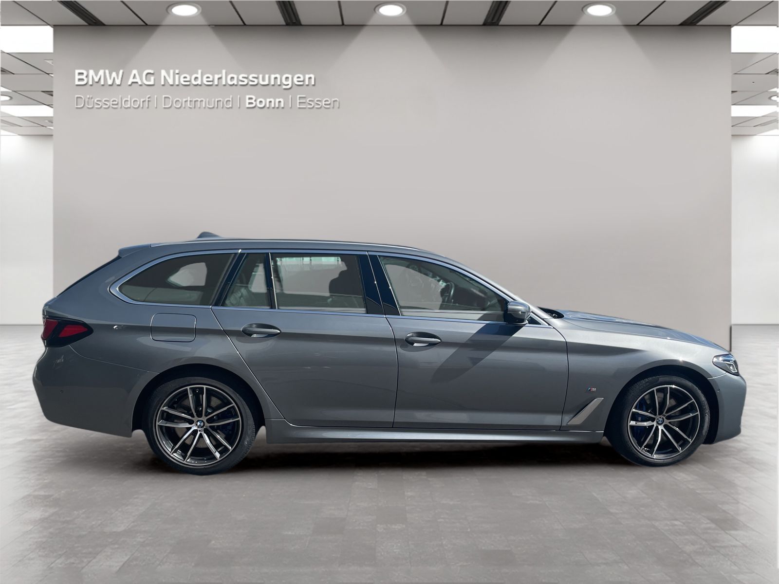 BMW 530d xDrive Touring M Sport AHK LiveCockpitProf foto 4