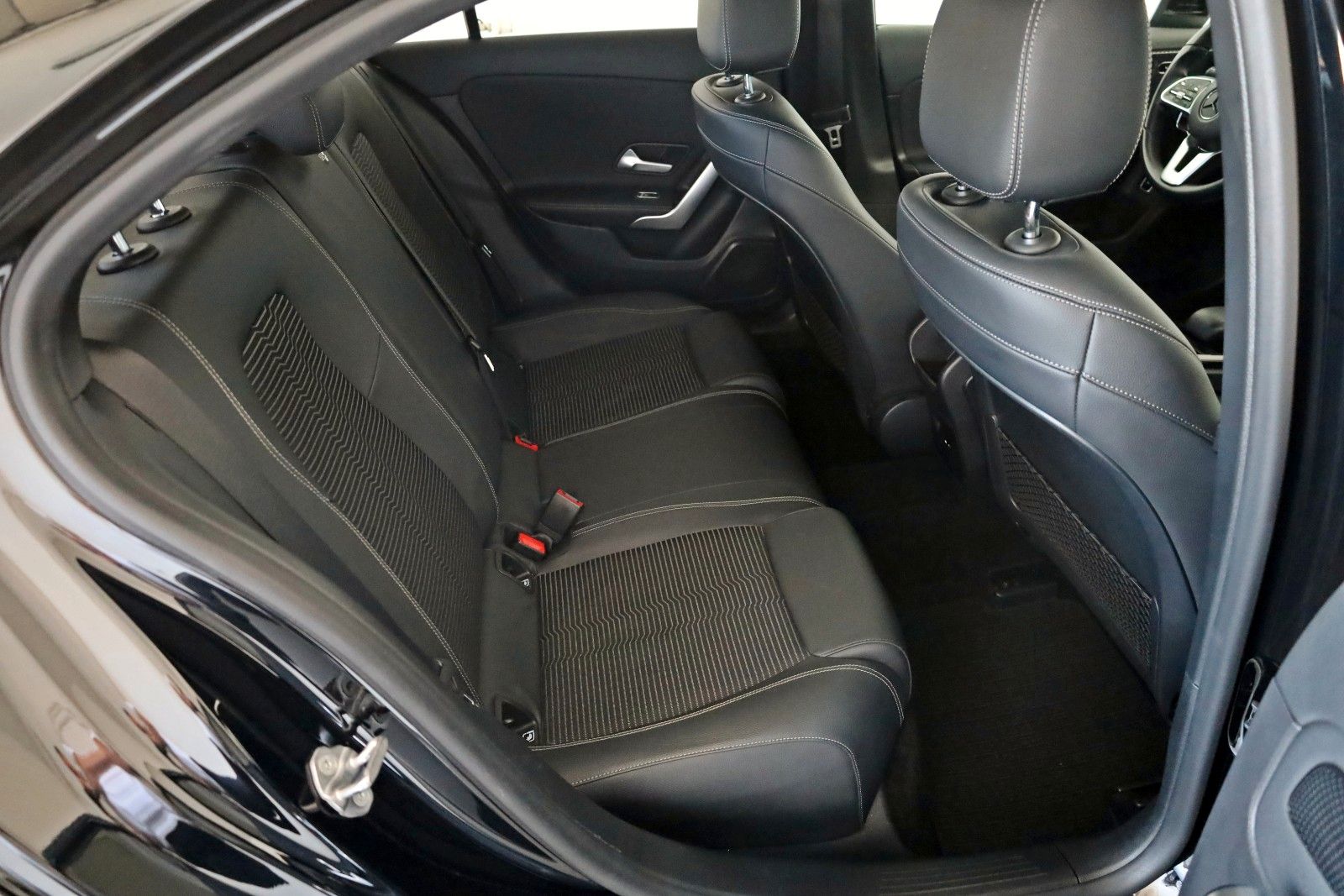 Fahrzeugabbildung Mercedes-Benz A 250e Progressive Lim. T.Leder,Navi,LED,Kamera