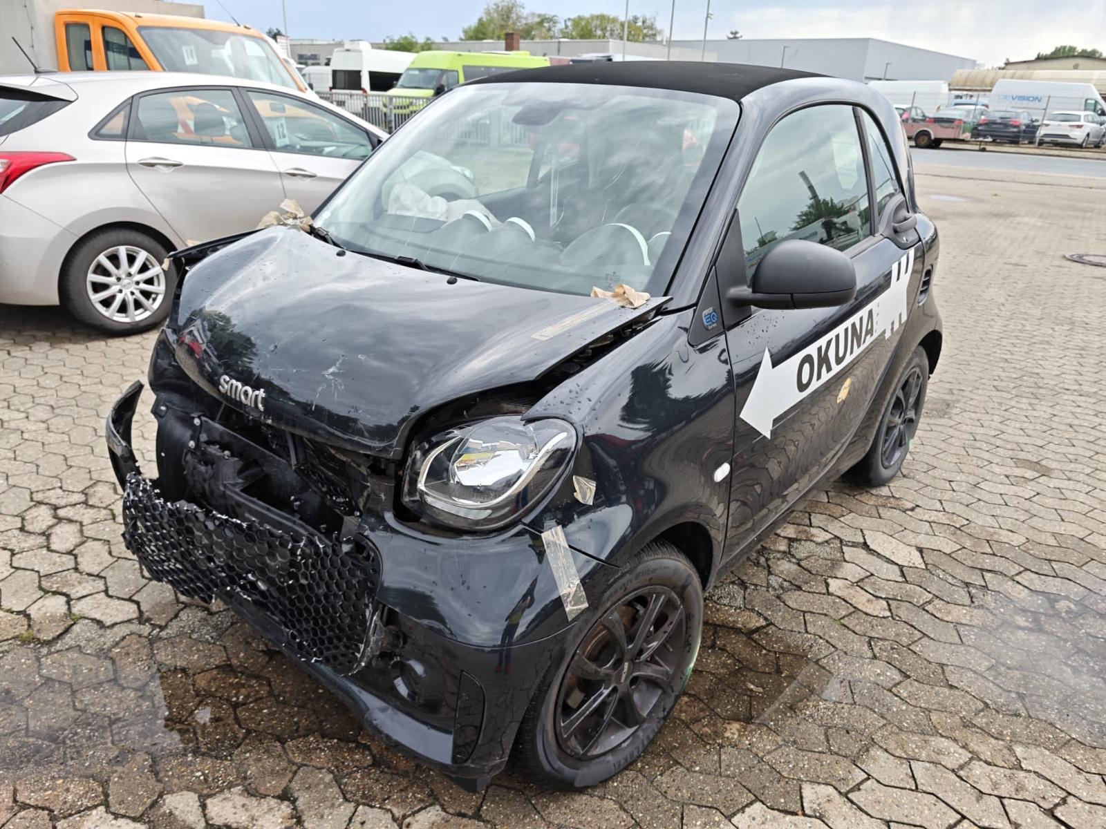 Smart ForTwo coupé 60kW EQ Batterie,Navi,Kamera,Alu