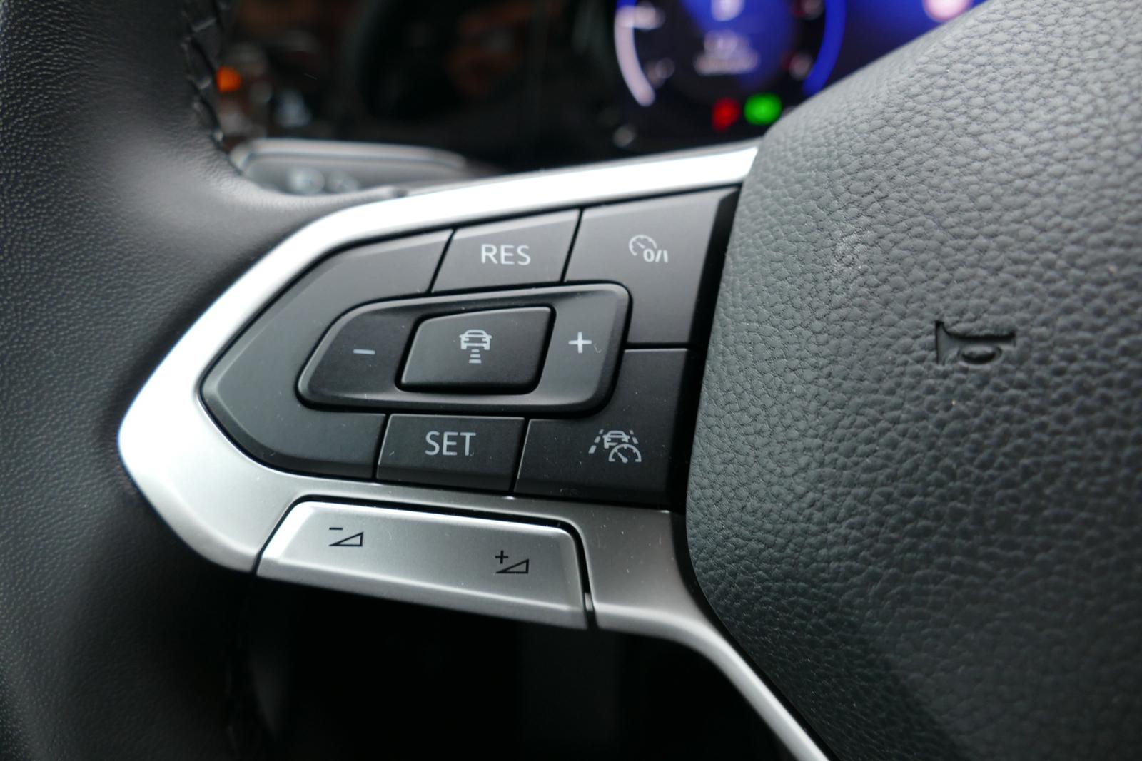 Volkswagen Golf VIII Variant 2.0 TDI Life DSG LED Navi ACC, миниатюра 9