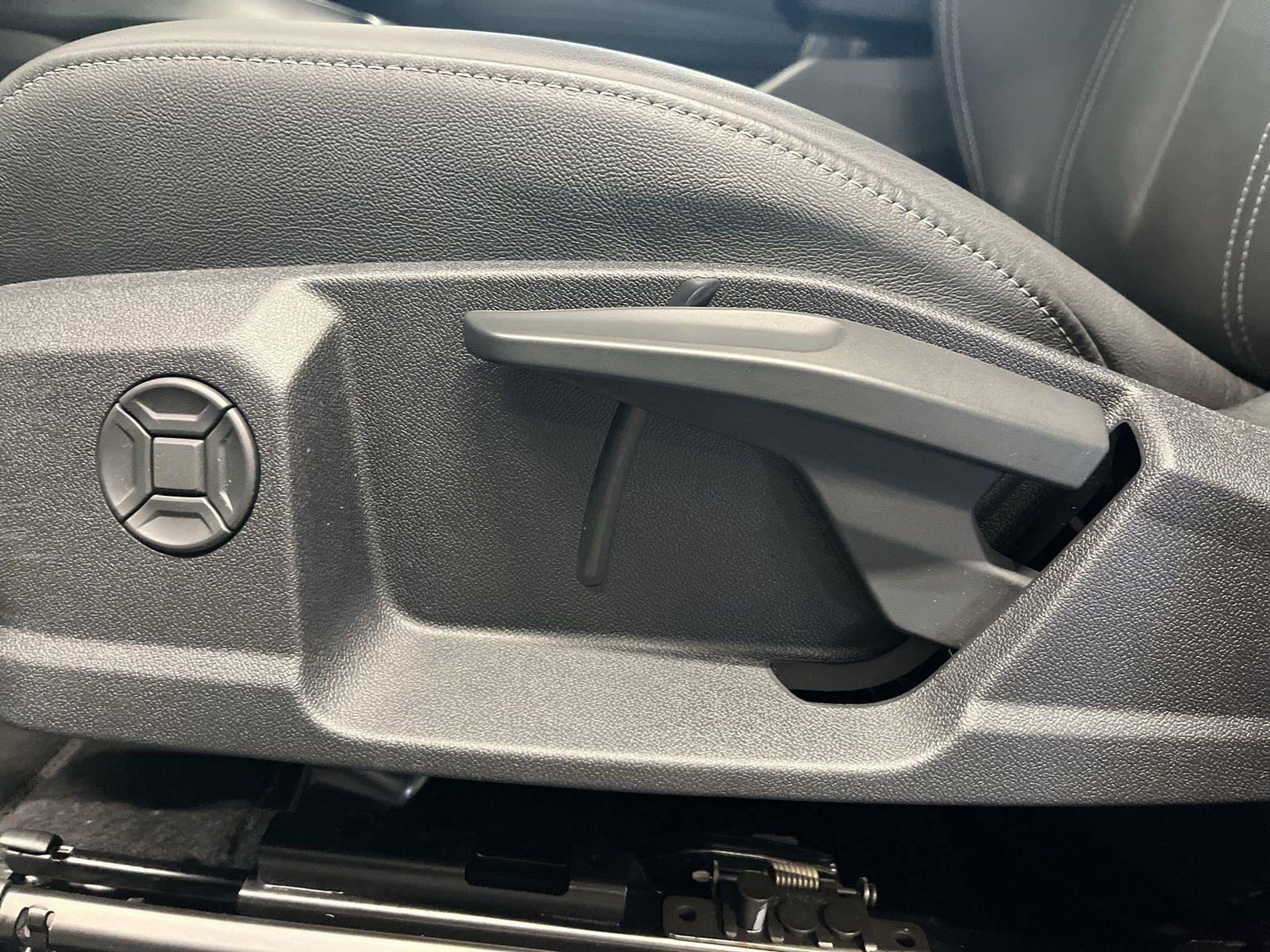 Audi Q4 e-tron - Bild 14