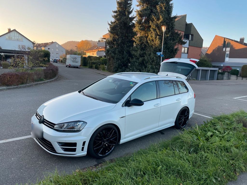 Image of Volkswagen Golf