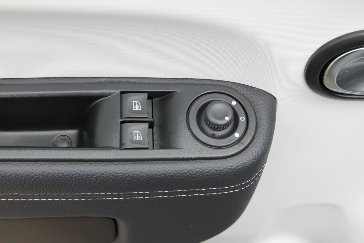 Fahrzeugabbildung Renault Twingo E-TECH 100% el. INTENS
