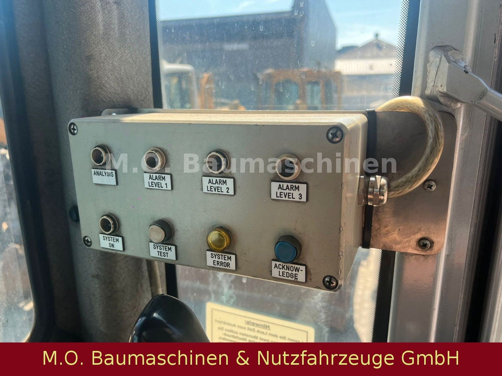 Fahrzeugabbildung Fuchs MHL 360 /Verstellbare Kabine/Magnetanlage/