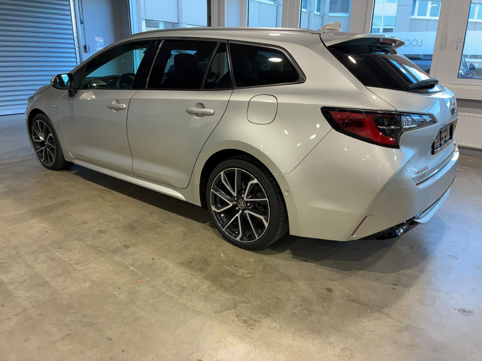 Toyota Corolla Touring Sports Hybrid Lounge imagem 2